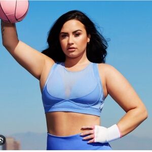 Demi Lovato Collection for Fabletics. Mesh Sports Bra with adjustable band strap